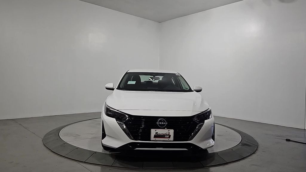 2025 Nissan Sentra S Image 2 of 29