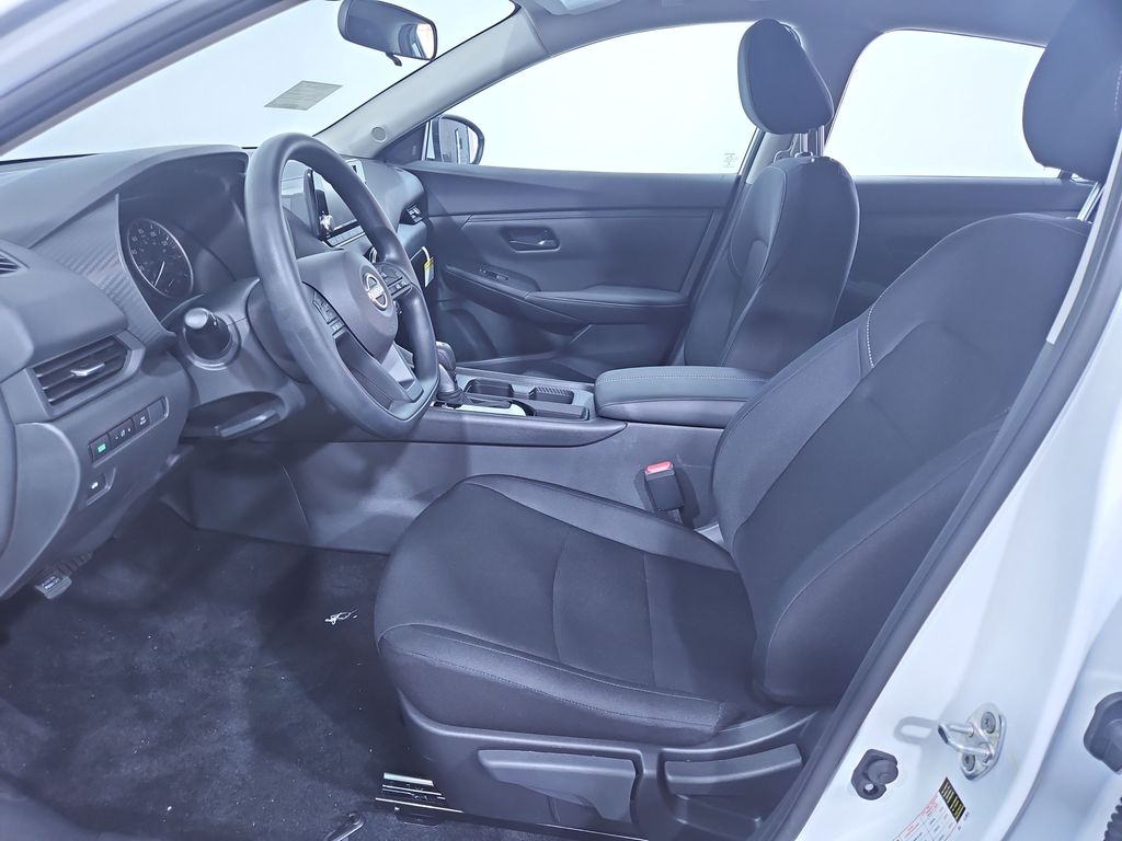 2025 Nissan Sentra S Image 14 of 29
