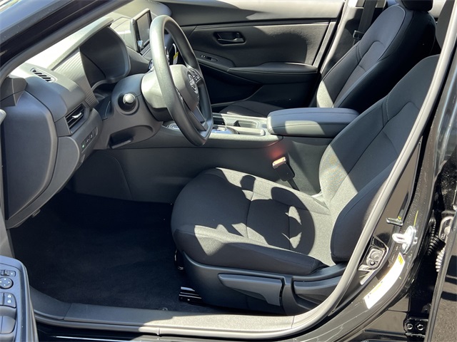 2025 Nissan Sentra S Image 15 of 28