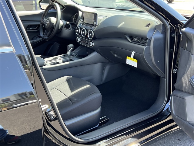 2025 Nissan Sentra S Image 18 of 28