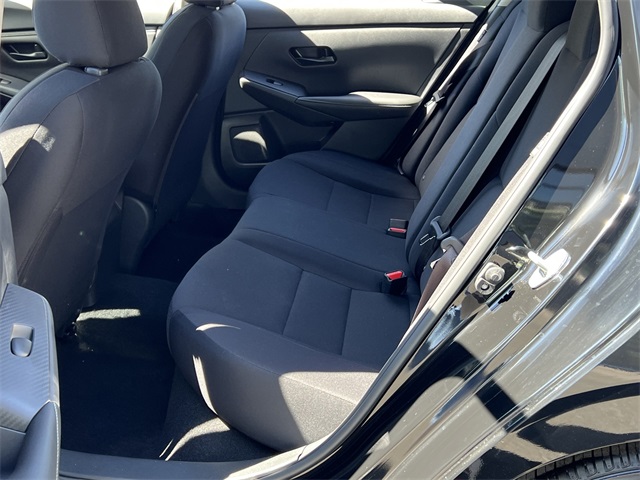 2025 Nissan Sentra S Image 13 of 28