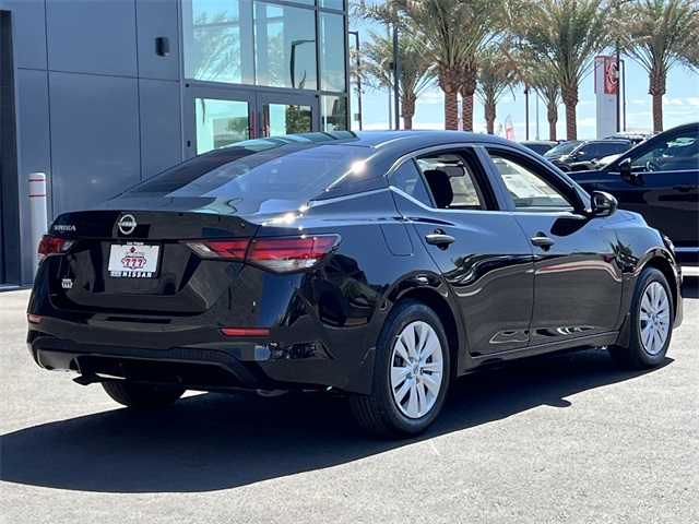 2025 Nissan Sentra S Image 5 of 28