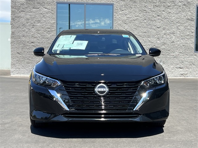 2025 Nissan Sentra S Image 2 of 28