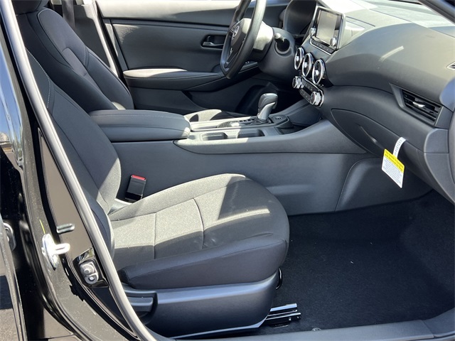 2025 Nissan Sentra S Image 14 of 28