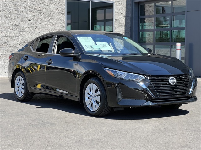 2025 Nissan Sentra S Image 3 of 28