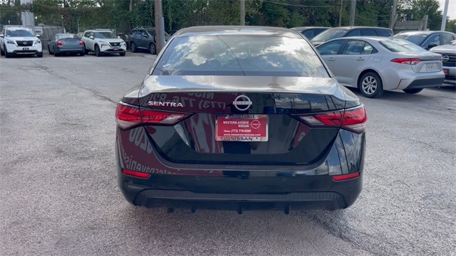 2025 Nissan Sentra S Image 13 of 23