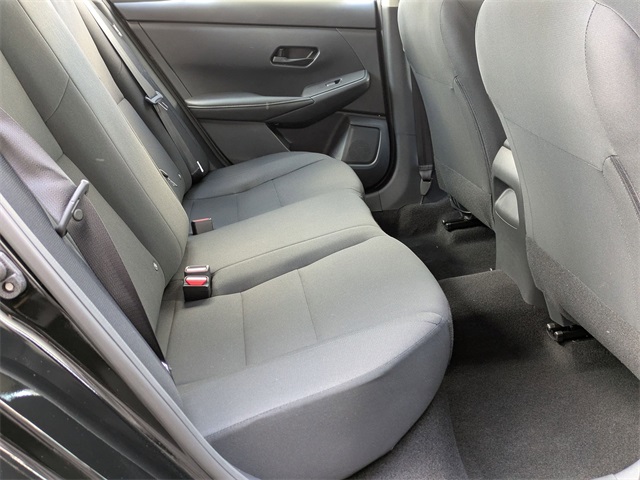 2025 Nissan Sentra S Image 12 of 29