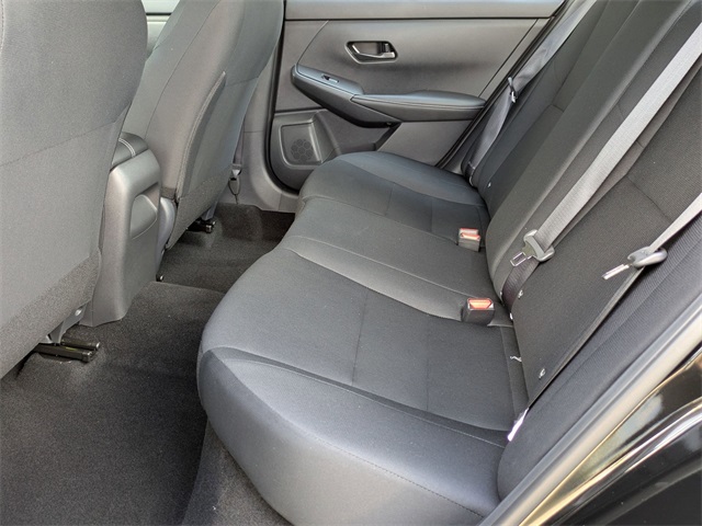 2025 Nissan Sentra S Image 13 of 29