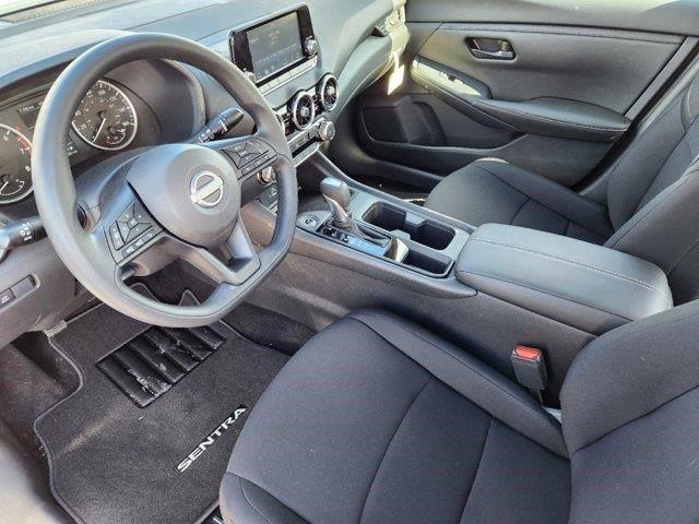 Vehicle image 10 of 22