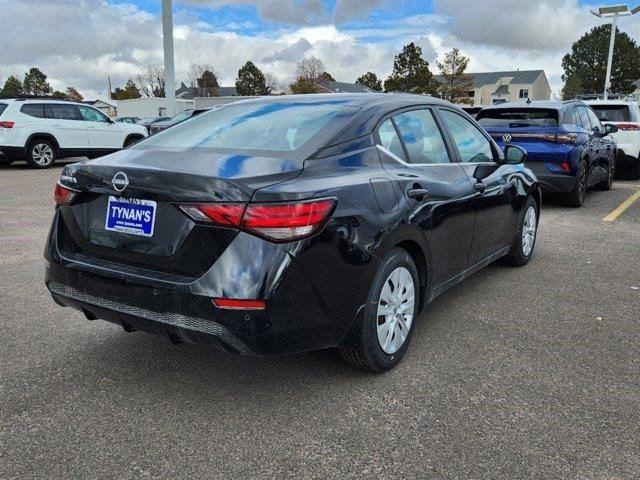 Vehicle image 5 of 22