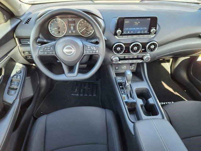 Vehicle image 13 of 22