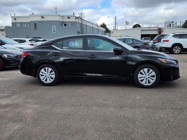 Vehicle image 4 of 22