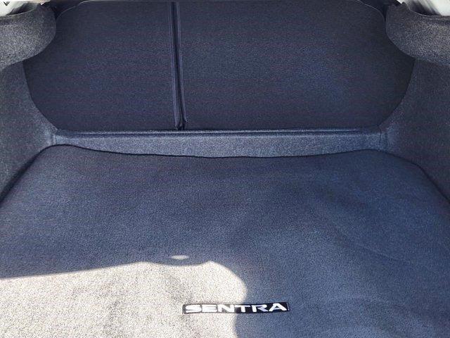 Vehicle image 14 of 22