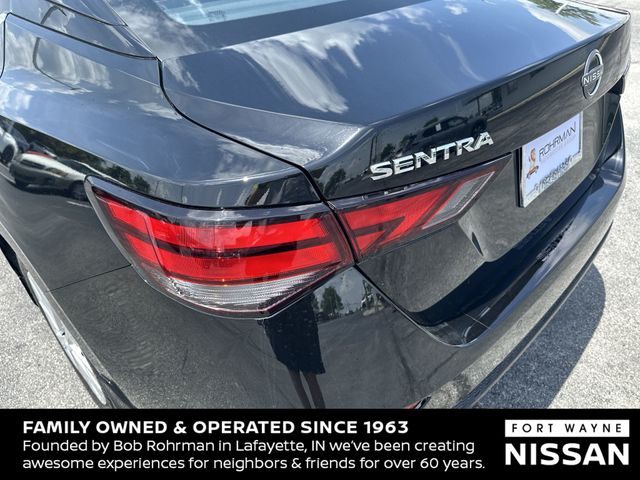 Vehicle image 24 of 36