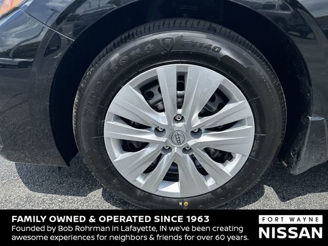Vehicle image 13 of 36