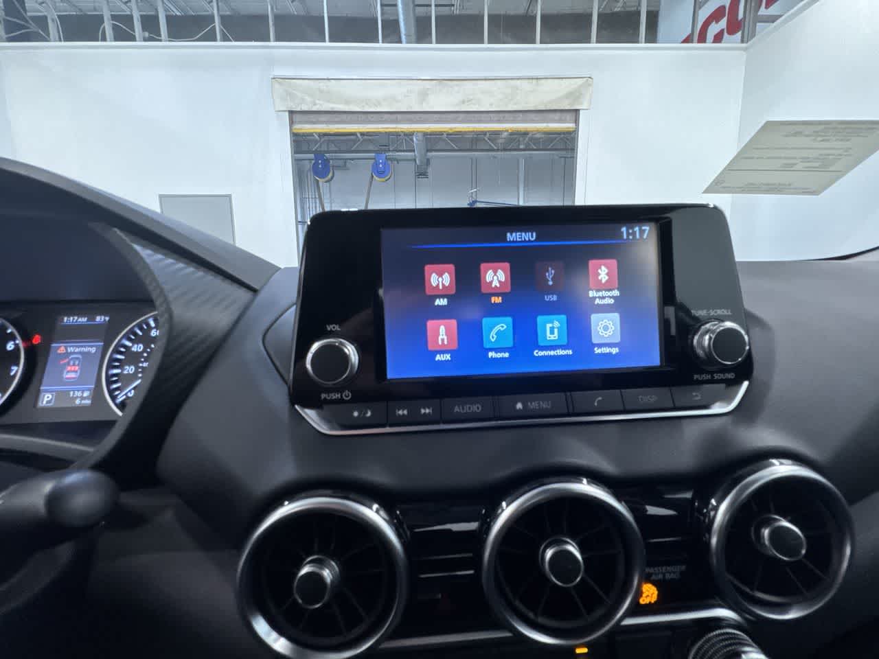 Vehicle image 22 of 41