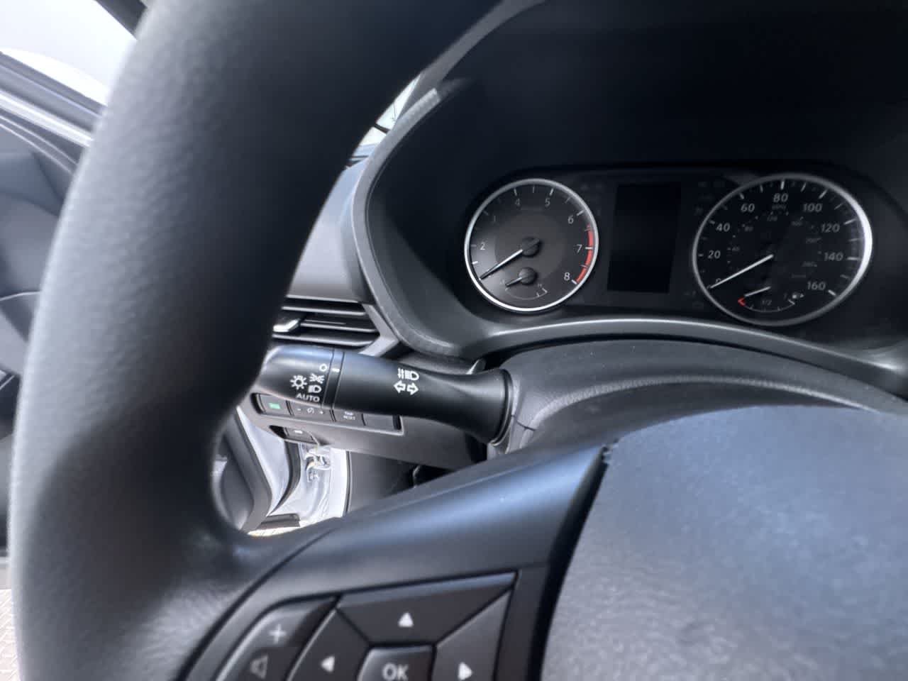 Vehicle image 35 of 41