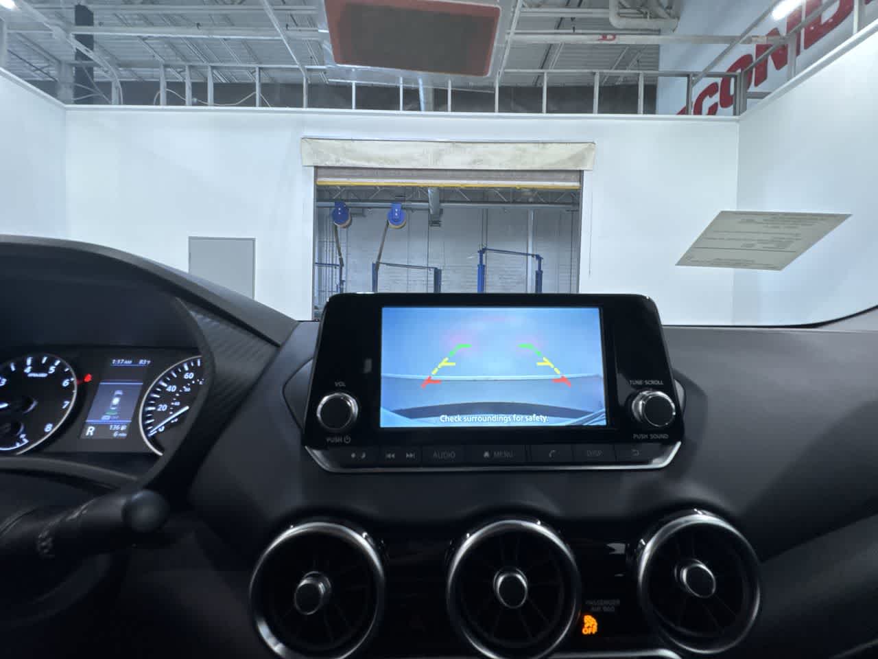 Vehicle image 23 of 41