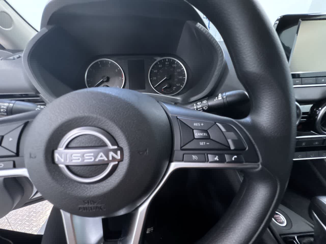 Vehicle image 19 of 41