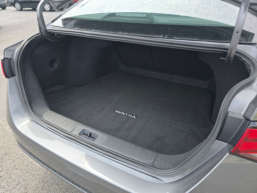 Vehicle image 22 of 60