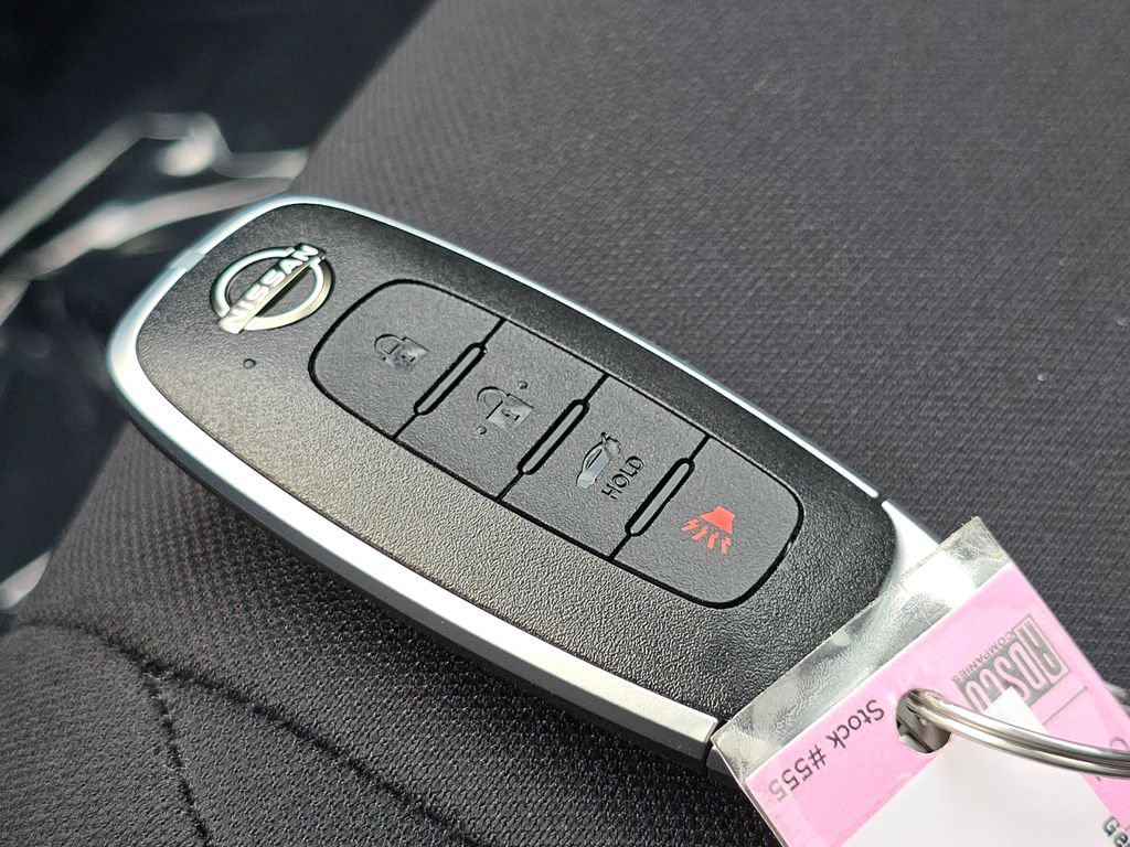Vehicle image 54 of 60