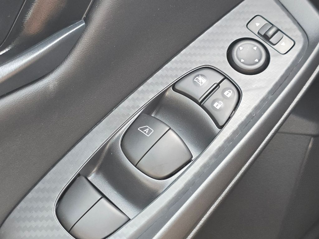 Vehicle image 49 of 60