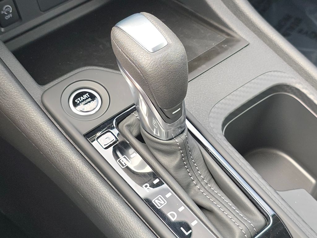 Vehicle image 44 of 60