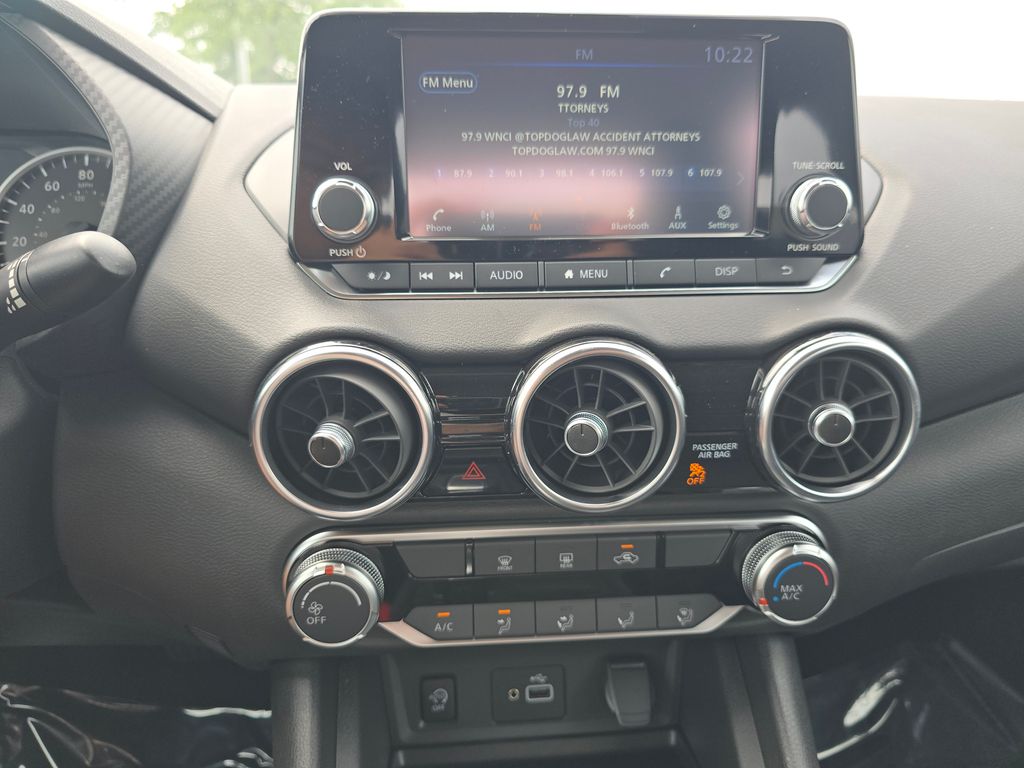 Vehicle image 41 of 60