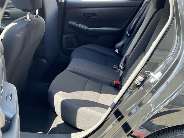 2025 Nissan Sentra S Image 13 of 28