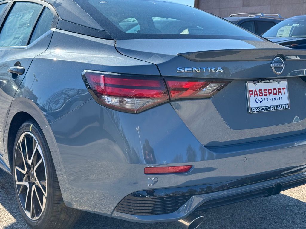 Vehicle image 5 of 24
