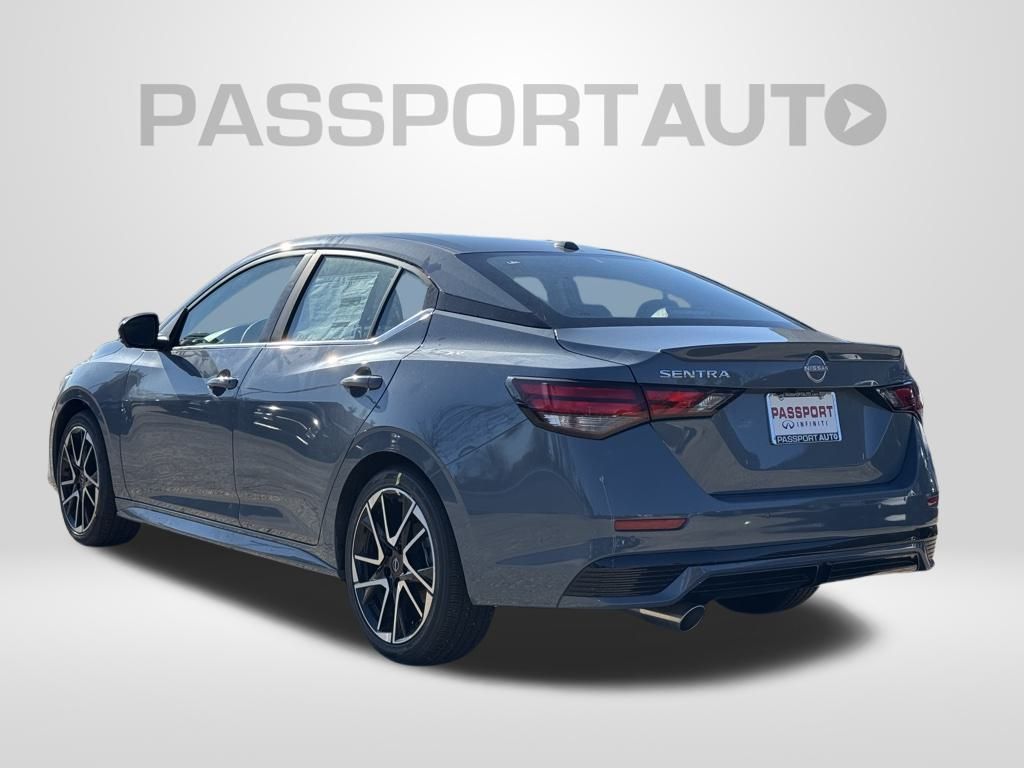 Vehicle image 4 of 24