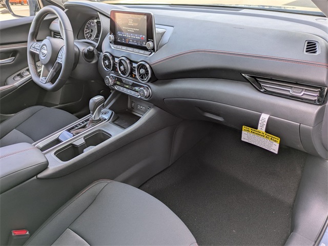 2025 Nissan Sentra SR Image 16 of 29