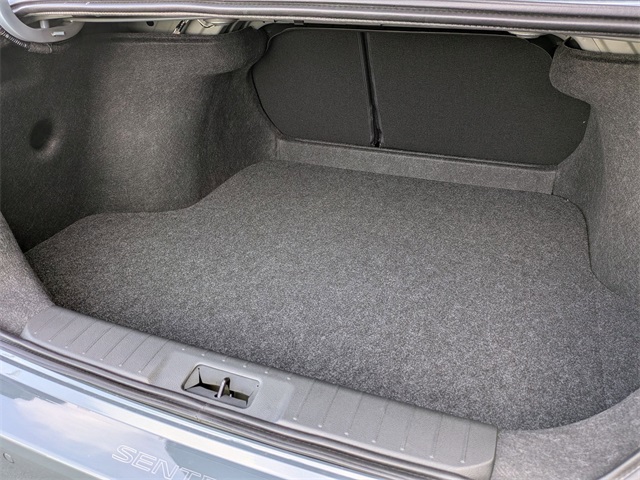 2025 Nissan Sentra SR Image 11 of 29