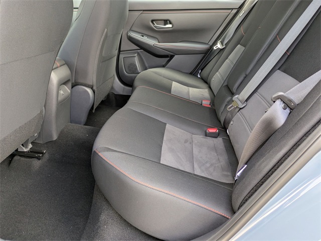 2025 Nissan Sentra SR Image 13 of 29