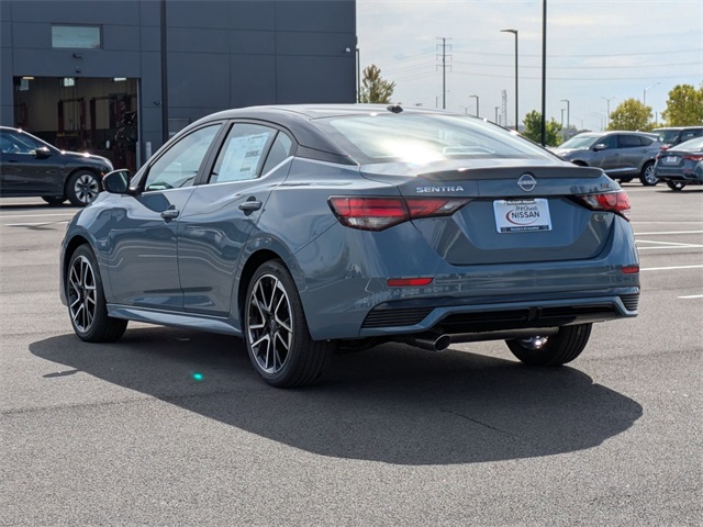 2025 Nissan Sentra SR Image 7 of 29