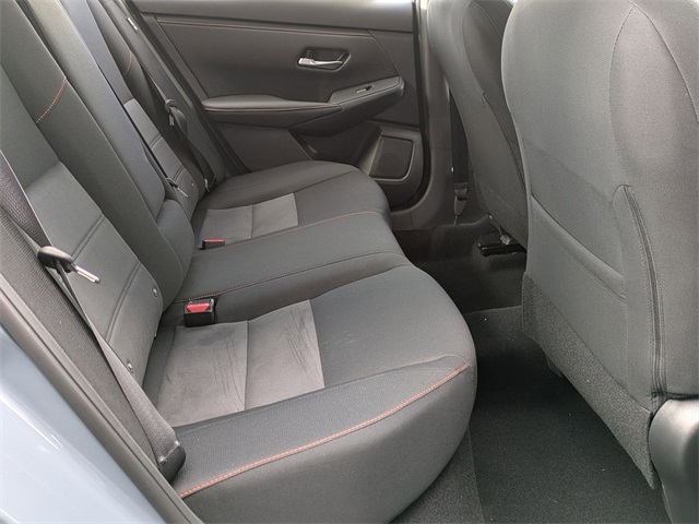 2025 Nissan Sentra SR Image 12 of 29