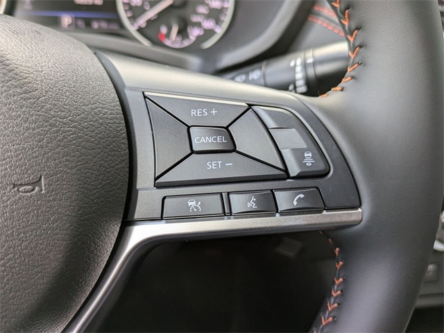 2025 Nissan Sentra SR Image 25 of 29