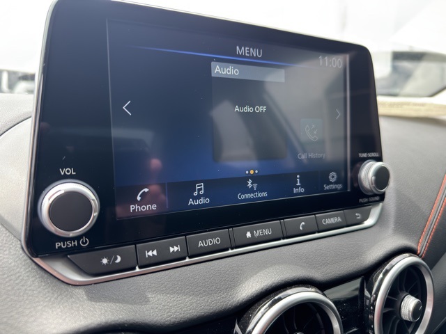 2025 Nissan Sentra SR Image 9 of 25