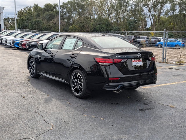Vehicle image 7 of 28