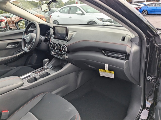Vehicle image 18 of 28