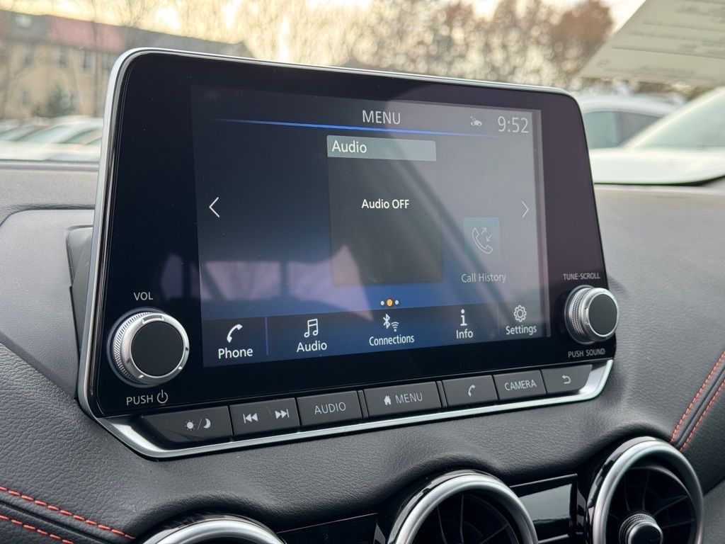 Vehicle image 11 of 26