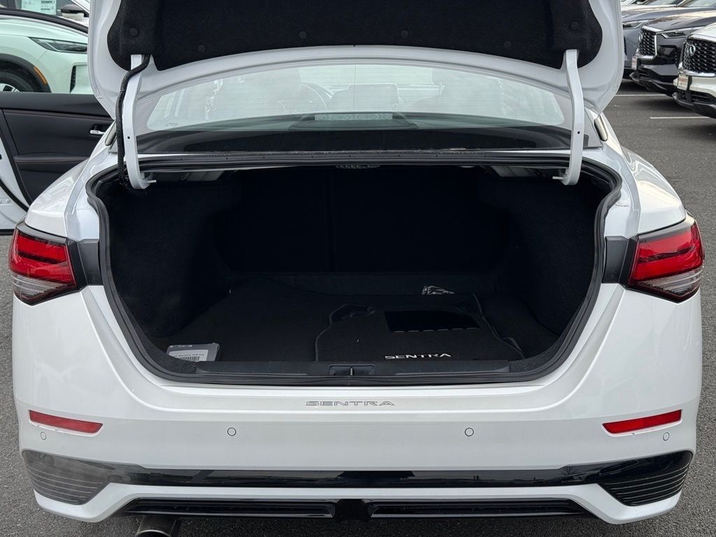 Vehicle image 25 of 26