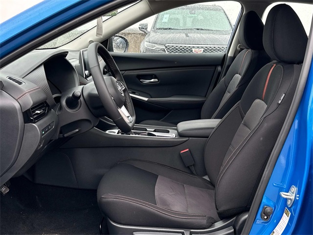 Vehicle image 15 of 18