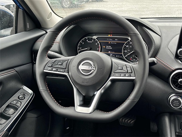 Vehicle image 10 of 18