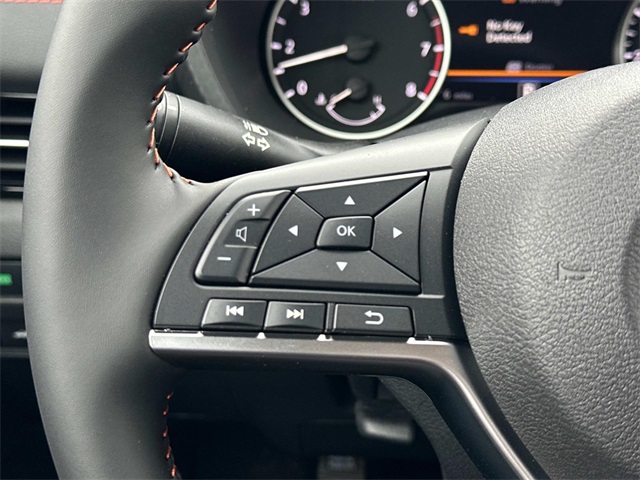 Vehicle image 12 of 18