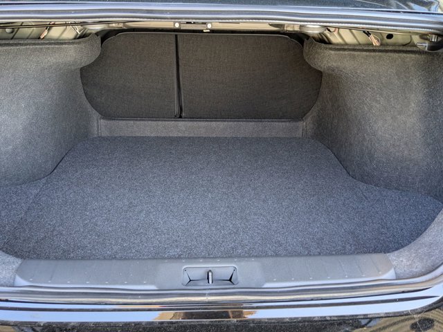 Vehicle image 8 of 22