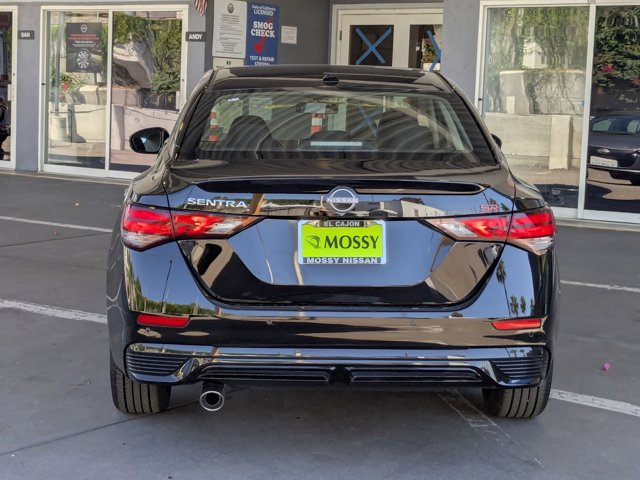 Vehicle image 9 of 22