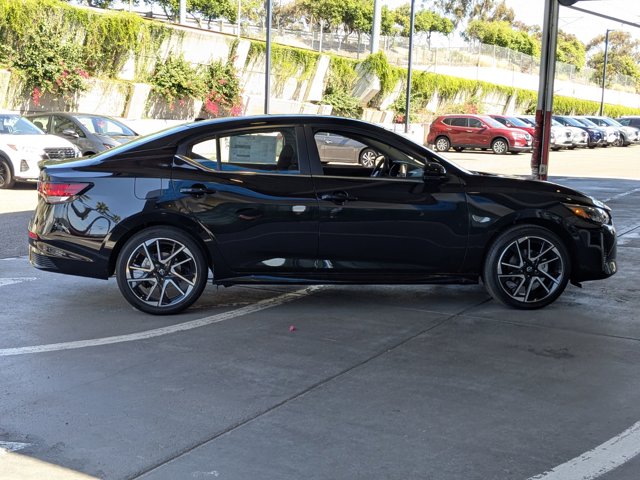 Vehicle image 4 of 22