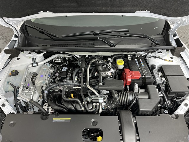 2025 Nissan Sentra SR Image 10 of 26