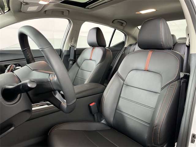 2025 Nissan Sentra SR Image 14 of 26